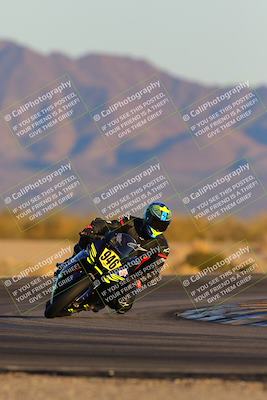 media/Jan-21-2023-CVMA (Sat) [[b9eef8ba1f]]/Race 12 Amateur Supersport Open/